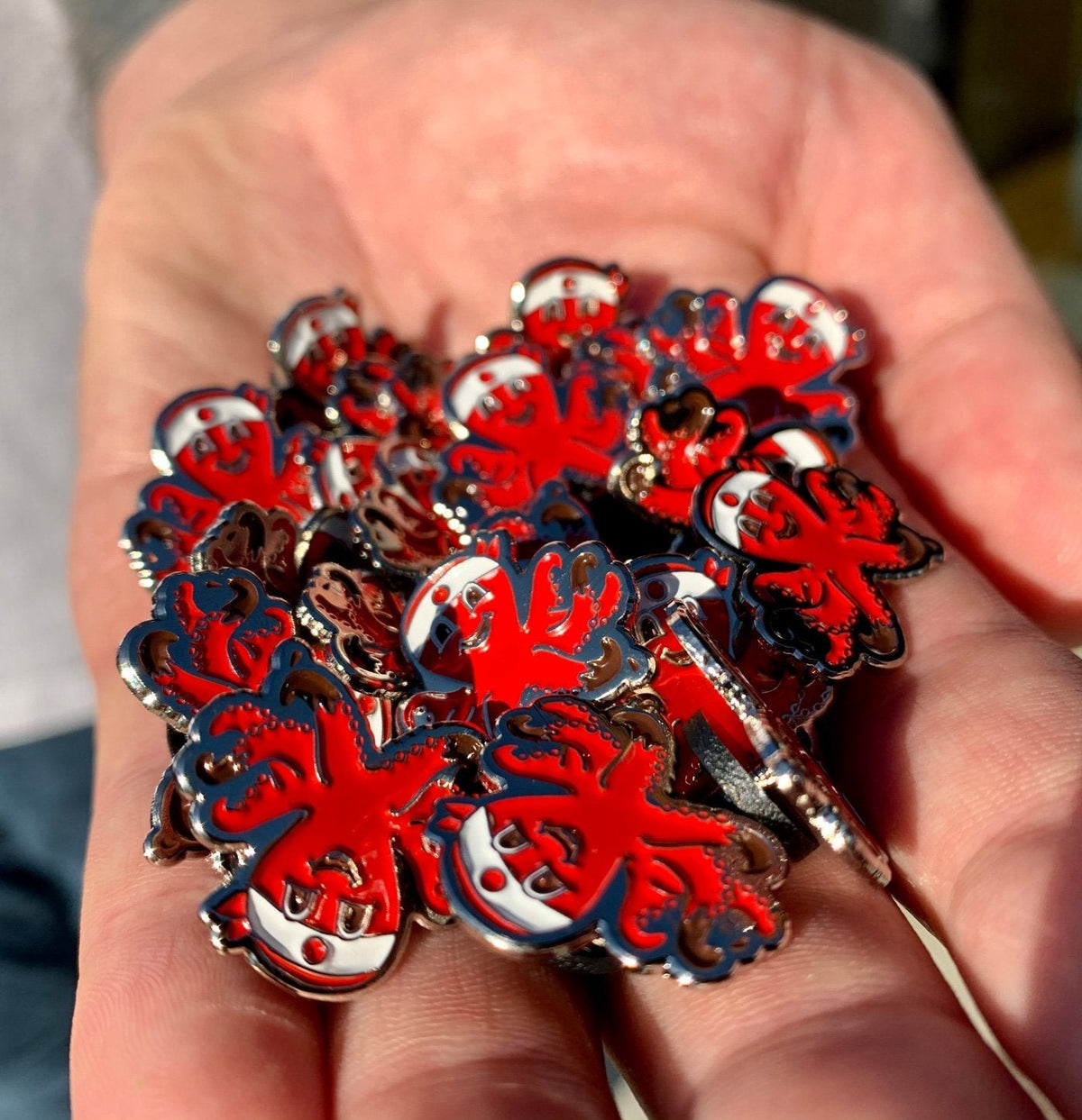 Red Octo Pin C7